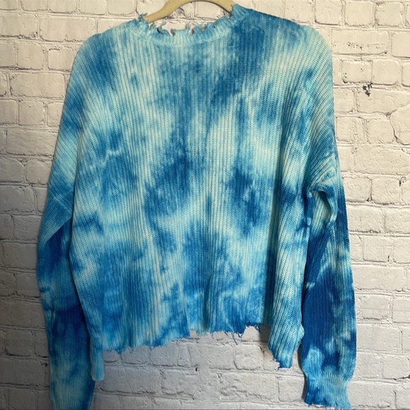 New! Fate Tye Dye Sweater - Picture 5 of 9